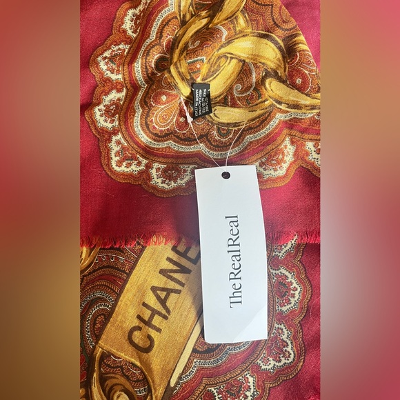 Vintage Chanel Scarf - Paisley & Chain motif - Picture 7 of 12